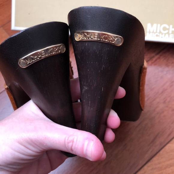 NIB Michael Kors Leather Mules - Picture 4 of 4